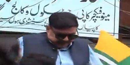 Pakistani railway minister Sheikh Rashid Ahmed (Photo | Twitter Screengrab)