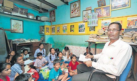 Sarat Kumar Das with his students at his residence in Harkesh Nagar | ( Photo | Arun Kumar )