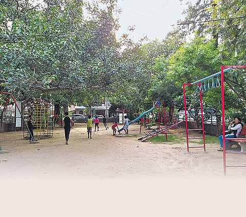 Sanjeev Bajaj, who has been living in the colony for 50 years, noted that for the elderly who live far from the park, walking to it is a problem.