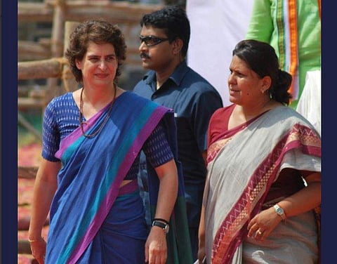Supriya Shrinate (R) with Priyanka Gandhi (Photo | Twitter @SupriyaShrinate)