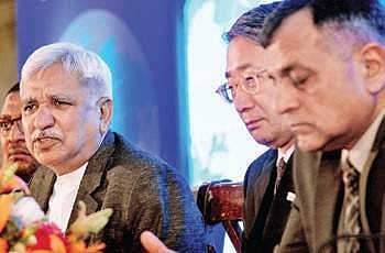(left) CEC Sunil Arora addressing the General Assembly of Association of World Election Bodies in Bengaluru on Wednesday  | nagaraja gadekal