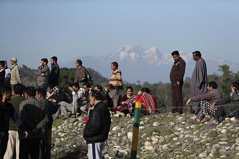 Away from the political slugfest, people in Kashmir Valley said they hoped their internet connections would be restored soon. (Photo | AP)