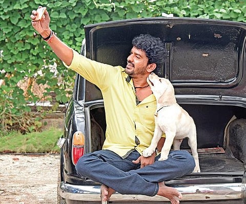 A still from Naanu Matthu Gunda