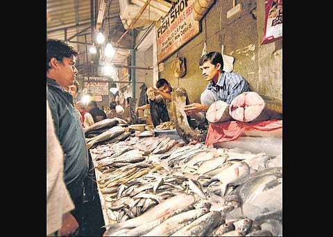 Speaking of evenings, this is the time that the markets at CR Park come truly alive.