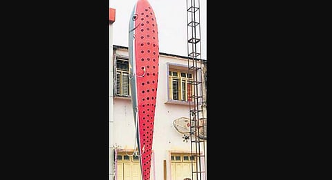 The lure, made of scrap, is 99 cm wide and its hook measures 3.33 feet, said Principal of the institute Dr Rajat Panigrahi.