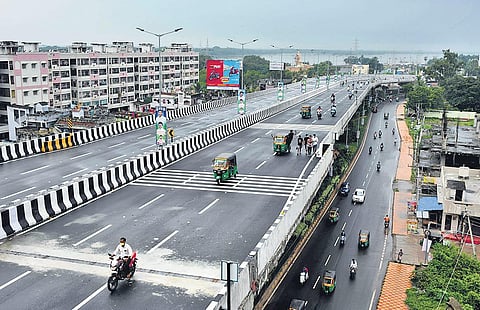 Motorists plying on the newly-inaugurated Kanaka Durga Flyover in Vijayawada  on Friday I Prasant Madugula