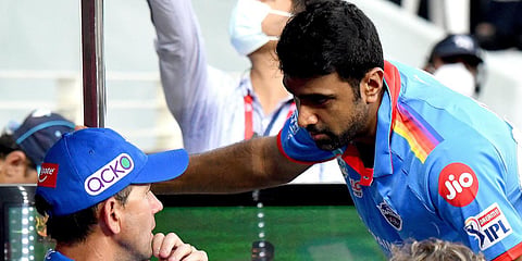 Delhi Capitals coach Ricky Ponting (L) with off-spinner Ravichandran Ashwin. (photo| twitter)