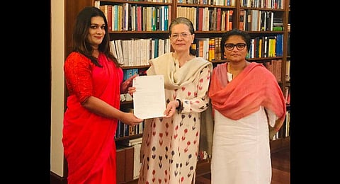 Apsara Reddy with  Congress President Sonia Gandhi in Delhi. (Photo | Express)