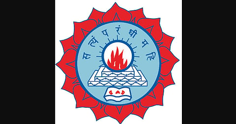 DG Vaishnav College logo