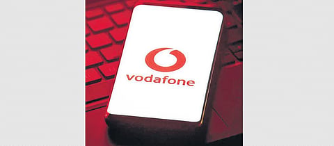 Vi falls further behind as Airtel closes in on Jio