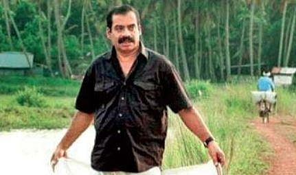 Sathyan Anthikad in the paddy field