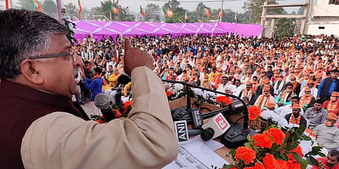 Union IT  and Law Minister Ravi Shankar Prasad addressing the farmers in Patna. (Photo | Twitter @rsprasad)