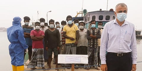 Officials of Indian High Commission in Jaffna with the detained fishermen (Photo| Twitter/ @IndiainSL)