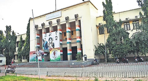 TPCC headquarters Gandhi Bhavan at Nampally, Hyderabad, wears a deserted look after the party’s GHMC poll debacle