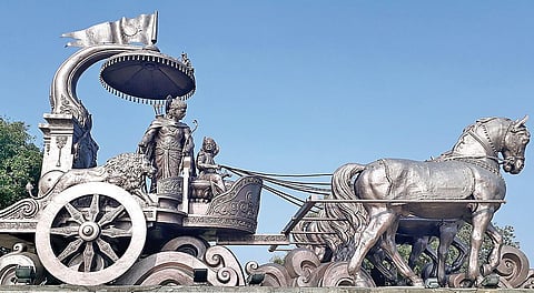 A statue at Kurukshetra depicting a scene  from the war