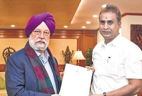 Minister SP Velumani with Union Minister  | Express