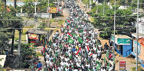 Pro-Amaravati protesters take out in a rally with vehicles, in capital region village. (File photo| EPS)