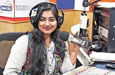 RJ Suneetha