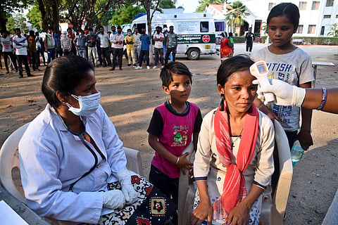 Centre has advised State Governments to issue appropriate orders to allow only essential services to operate in virus-hit 75 districts. (Photo | A Raja Chidambaram, EPS)
