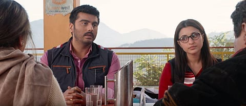 A still from 'Sandeep Aur Pinky Faraar' (Photo | Youtube Screengrab)