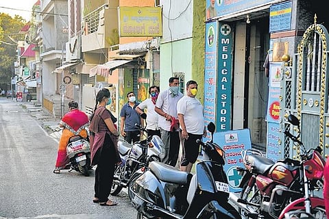Patients suffering from arthrtitis, lupus and other rheumatoid diseases are facing a shortage of hydroxychloroquine tablets in Bengaluru | EXPRESS