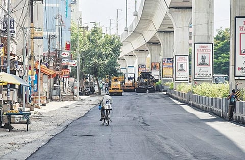 polished up   Roads being laid by the HMRL at Narayanguda and Sultan Bazaar in Hyderabad on Thursday | Vinay Madapu