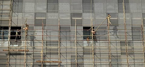 Government extends deadline for realty projects by six months
