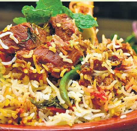Mutton Khichda to Dahi Vadas: Home-made, but street style