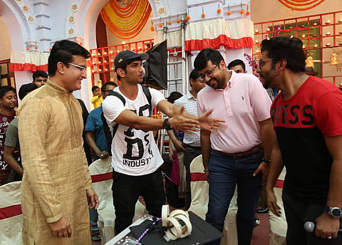 Sushant Singh Rajput with former Indian skipper Sourav Ganguly (left) and Bengali film director Raj Chakroborty (extreme right). (Photo | Facebook)
