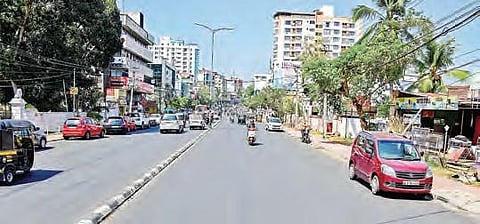 Steps are being taken to provide compensation of 1:4 ratio for the owners of buildings whose structures will be demolished for materialising the works. 