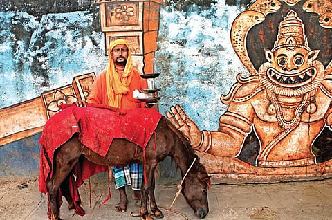 Shiva has documented the complexity of rural and urban India, focusing on people and portraiture