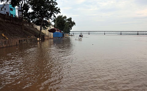 A swollen river Godavari in Andhra Pradesh. (Photo| EPS)