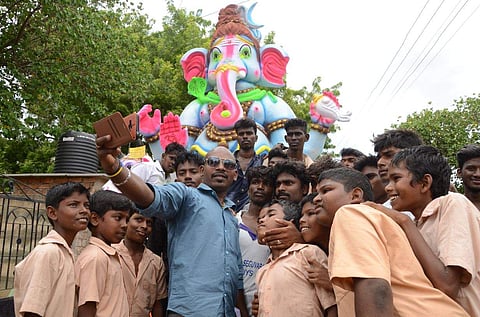 Students and public clicking a selfie in front of a Ganesha/Vinayaga idol in Tiruchy (File photo|MK Ashok Kumar, EPS)