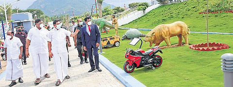 Chief Minister Edappadi  K Palaniswami inspects the Science  Park in Tiruvannamalai