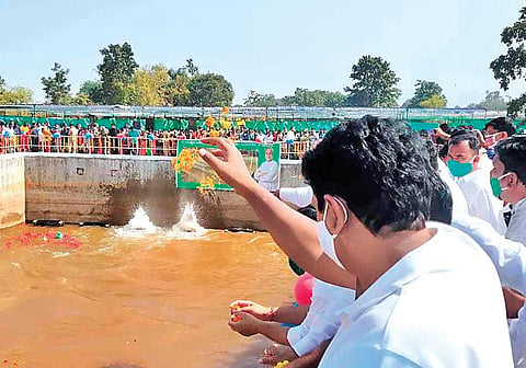 Gathering of BJD leaders and locals during inauguration of Upper  Indravati Lift Canal System on Thursday | TWITTER