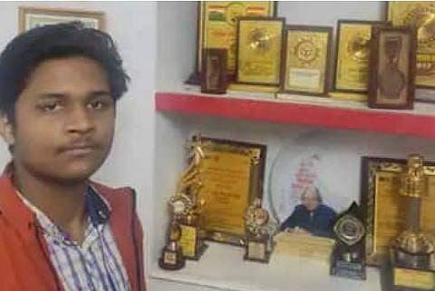 16-year-old Kunwar Divyansh suffered four fractures in his right hand during the incident (Photo | Special arrangement)
