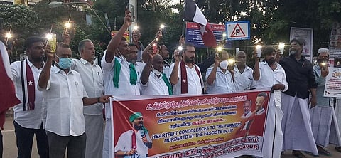 Farmers participating in a mobile torch vigil organised by the MJK in Thanjavur against the deaths of farmers in Lakhimpur Kheri (Photo | Express)