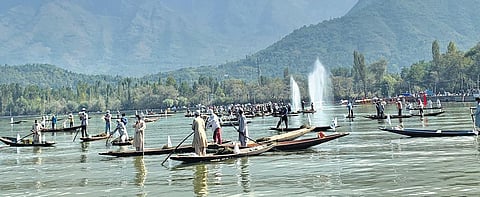 Sinagar Diary: Mega cleanliness, de-weeding drive at Dal Lake