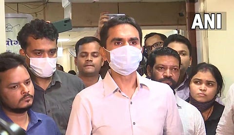 Sameer Wankhede after meeting with Chairman of National Commission for Scheduled Castes in Delhi. (Photo | ANI)
