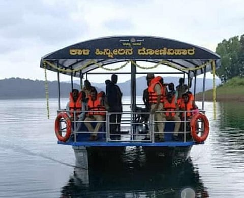 The boat ride area in Nagod of Joida.