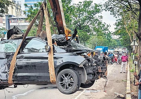 The car, which met with the accident killing models, Ansi Kabeer and Anjana Shajan, being lifted from the accident spot at Chakkaraparambu near Vyttila on Monday, Nov 15, 2021. (Photo | Arun Angela)