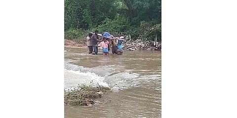 5 Anantapur hamlets remain cut off for 8th day
