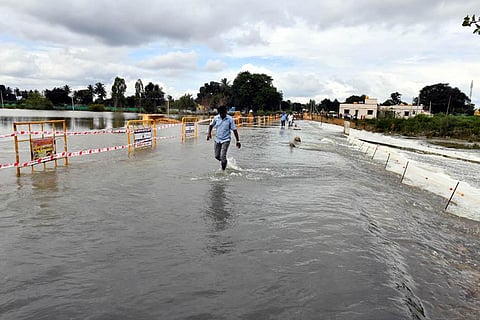 The breached Muduvadi lake  in Kolar district | KPN