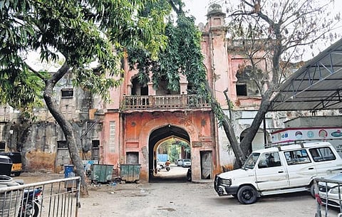 The historic Nampally Sarai, a well-known heritage structure which once served as  a ‘transit dorm’ during the Nizams’ rule lies in utter neglect | Vinay Madapu