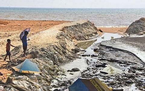 Oil spill opens can of worms for Travancore Titanium