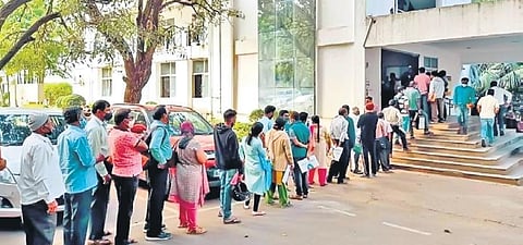 A file picture of Shivaram Karanth Layout allotees in front of BDA office