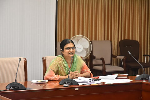 Deputy General Manager & CPRO E. Vijaya briefing reporters across Karnataka virtually from Hubballi on the Railway budget (Photo | Special arrangement)