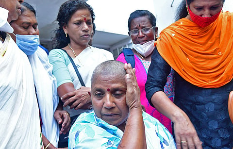 An emotional Lathika Subhash who got her head tonsured to protest against the underrepresentation of women candidates in Congress candidate list for upcoming Kerala polls. (Photo | BP Deepu, EPS)