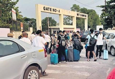 Students from MIT, Manipal caused a stir when they tried to leave the campus to their native places on Thursday evening. (Photo | EPS)