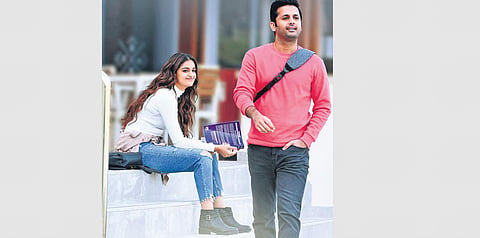 Rang De review: A breezy entertainer
